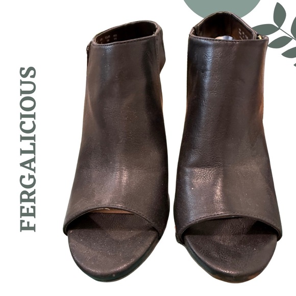 🛍️3/$40 Fergalicious by Fergie Black Camille Block Heeled Sandals Open Toe – 8M - Picture 6 of 7